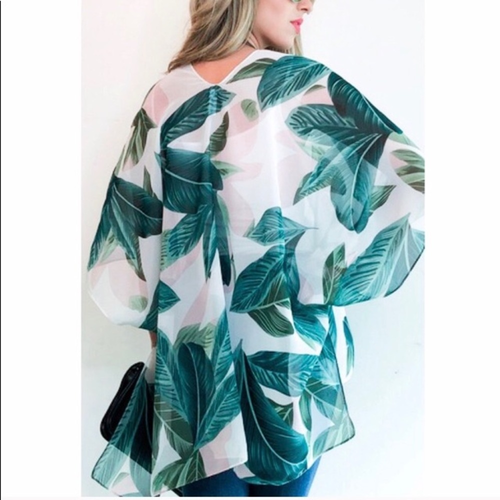 Tropical Print Kimono ๐ - Picture 3 of 4